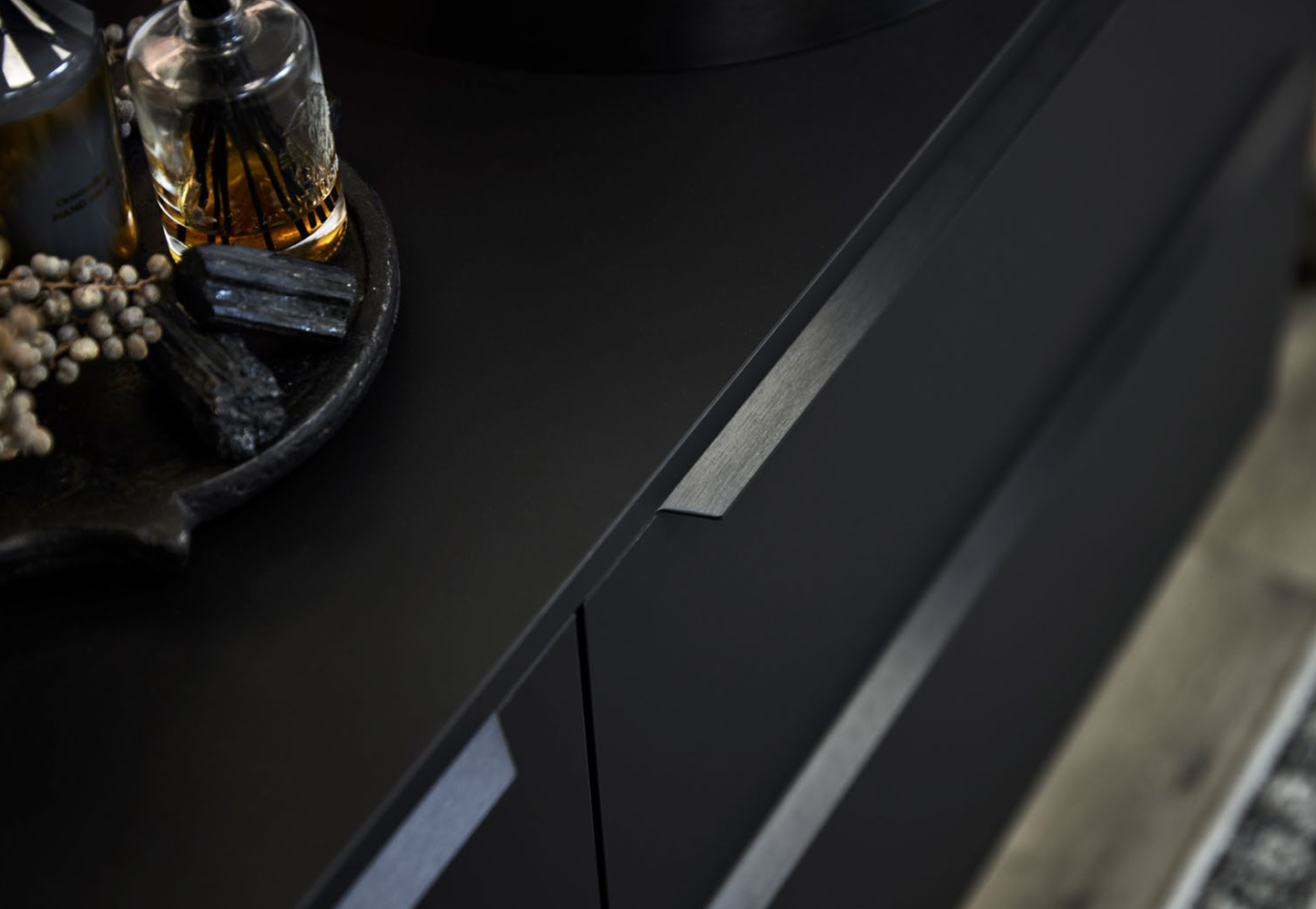 Cassøe Soft Sort Badeværelsesmøbel