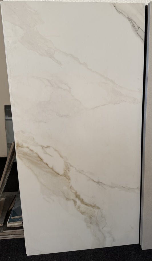 Rest 60x120 Hvid Marmorlook Mat Flise